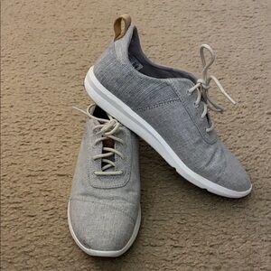 Casual Gray Women’s Sneakers